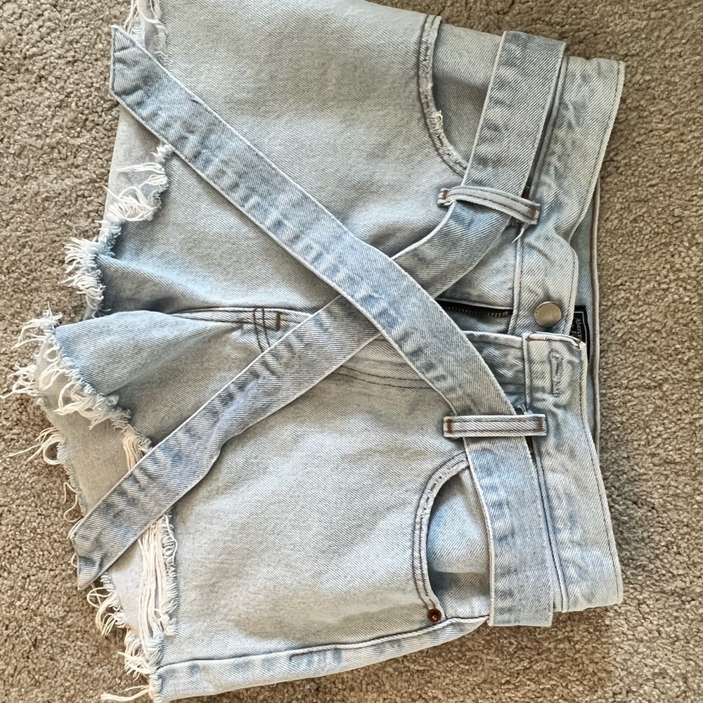 Abercrombie and Fitch jeans shorts size 2/26